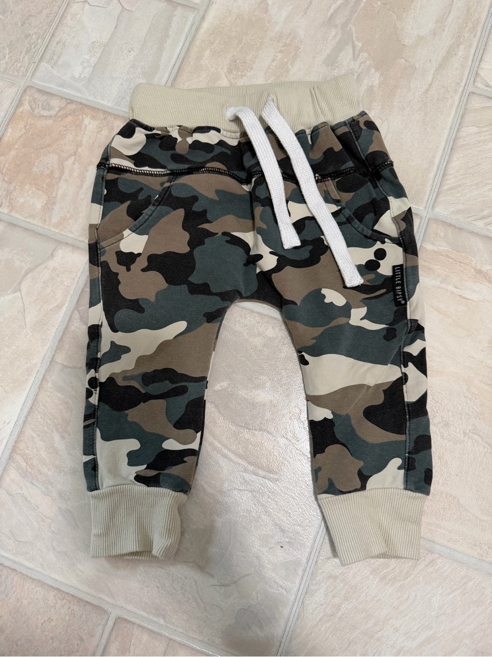 Little Bipsy Camo Jogger Sweatpants - Olive/Black